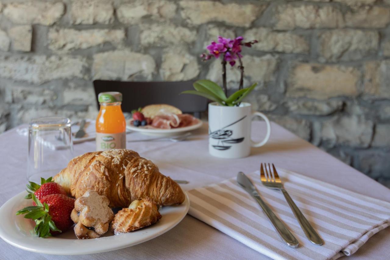 Bed and Breakfast Ca Piodee Faggeto Lario Екстер'єр фото